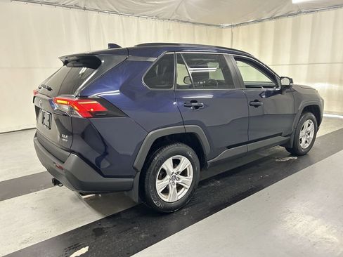 Used 2020 Toyota RAV4 XLE w/ Convenience Package image 2