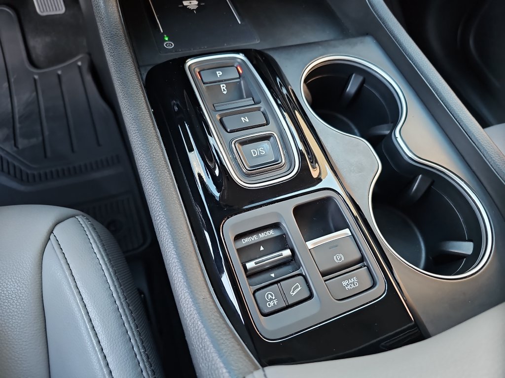 Used 2023 Honda Pilot Touring image 16