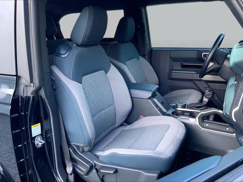 Used 2022 Ford Bronco Outer Banks AWD/4WD image 8
