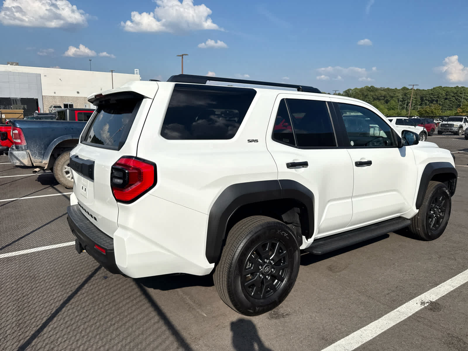Used 2025 Toyota 4Runner SR5 AWD/4WD image 3