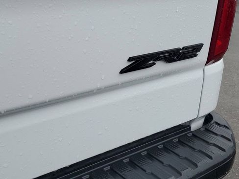 Used 2023 Chevrolet Silverado 1500 ZR2 w/ Technology Package image 34