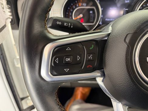 Certified 2021 Jeep Gladiator Overland image 25