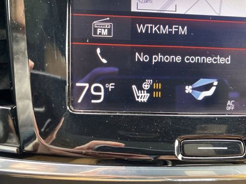 Used 2018 Volvo V90 T6 Cross Country w/ Protection Package image 8