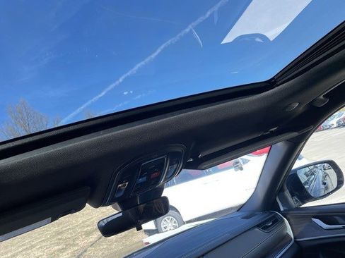 New 2026 Jeep Grand Cherokee Altitude image 12