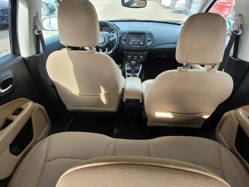 Used 2018 Jeep Compass Sport w/ Mopar Graphics Package image 9