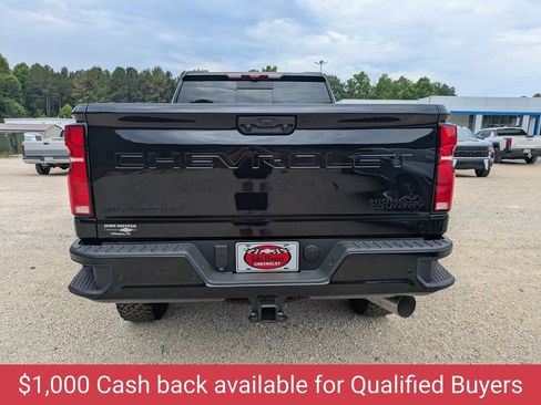 New 2026 Chevrolet Silverado 2500 High Country w/ High Country Premium Package AWD/4WD image 3