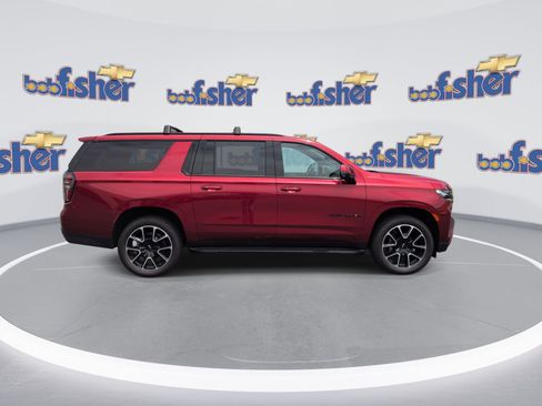 Used 2024 Chevrolet Suburban RST w/ Luxury Package AWD/4WD image 9