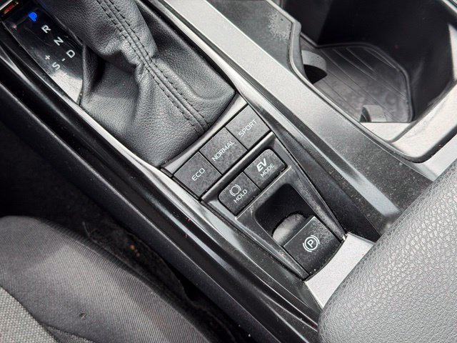 Used 2025 Toyota Camry LE FWD image 28