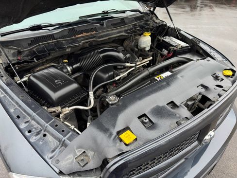 Used 2017 RAM 1500 Express image 23