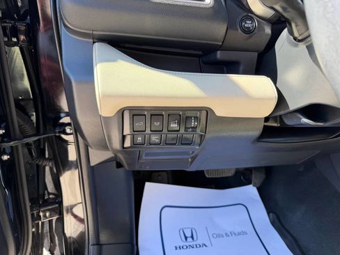 Used 2020 Subaru Ascent Limited w/ Technology Package image 22