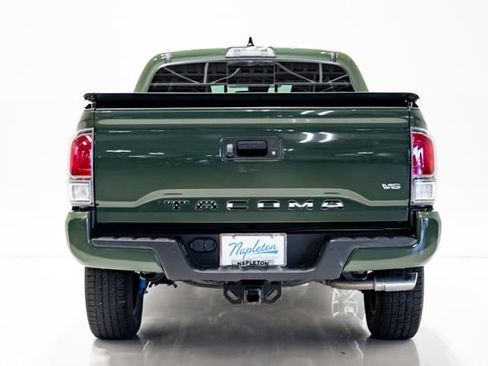Used 2022 Toyota Tacoma TRD Sport w/ Technology Package AWD/4WD image 33