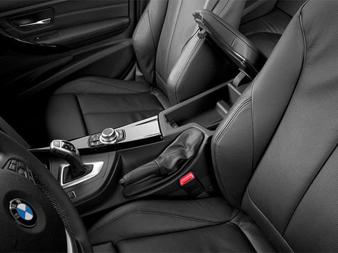 Used 2013 BMW 328i xDrive Sedan AWD/4WD image 16