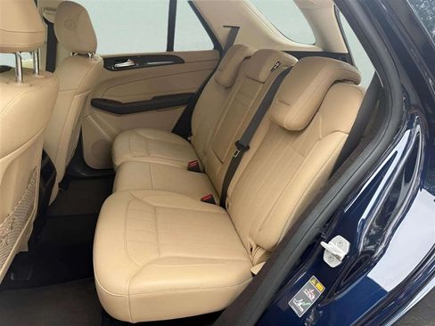 Used 2018 Mercedes-Benz GLE 350 4MATIC image 15