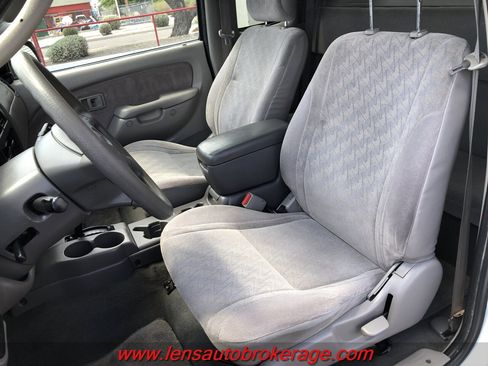 Used 2003 Toyota Tacoma PreRunner RWD image 13