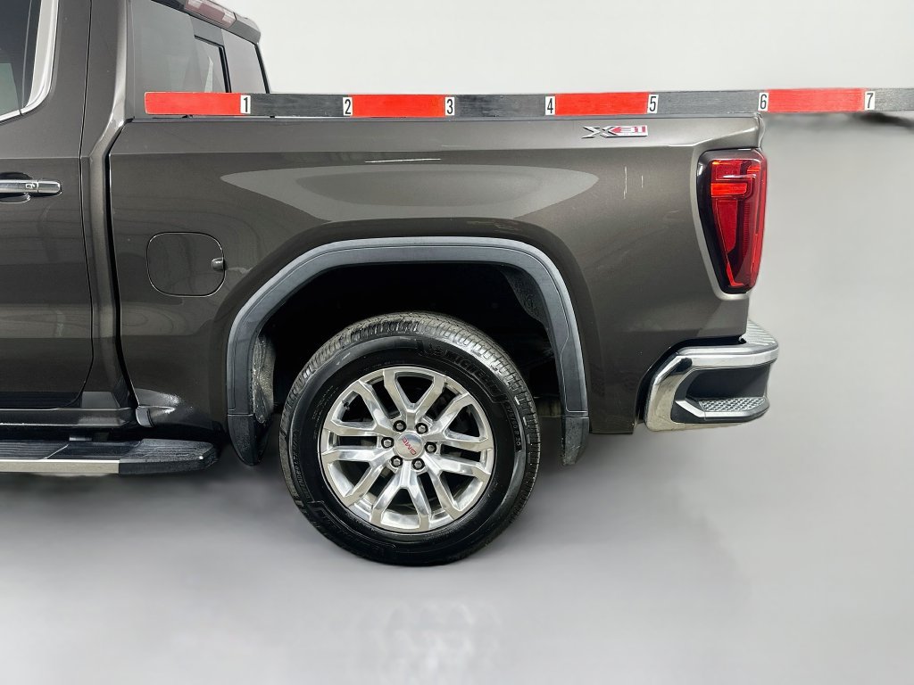 Used 2021 GMC Sierra 1500 SLT AWD/4WD image 41