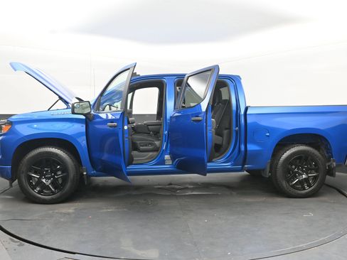 Used 2023 Chevrolet Silverado 1500 Custom image 43