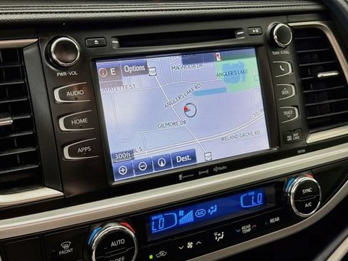 Used 2016 Toyota Highlander XLE AWD/4WD image 13