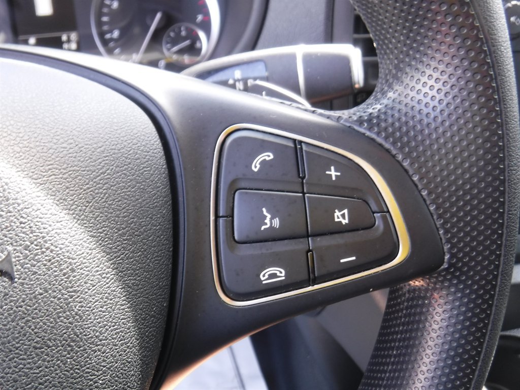 Used 2023 Mercedes-Benz Metris image 14