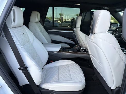 Used 2026 Cadillac Escalade Platinum Sport AWD/4WD image 22