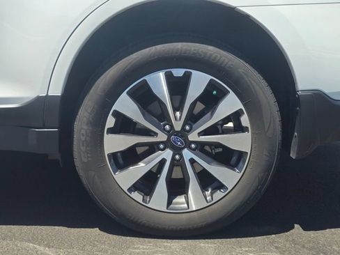 Used 2017 Subaru Outback 2.5i Limited AWD/4WD image 21
