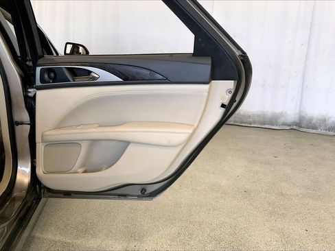 Used 2018 Lincoln MKZ Reserve w/ Technology Package FWD image 23