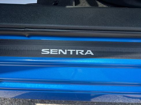 Used 2022 Nissan Sentra SR w/ SR Premium Package FWD image 35