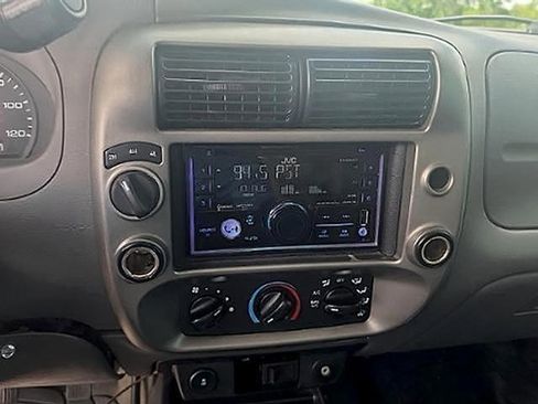 Used 2011 Ford Ranger XLT w/ Bright Trim Group AWD/4WD image 18