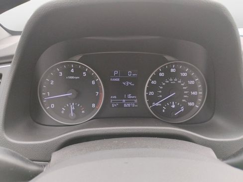 Used 2018 Hyundai Elantra SE FWD image 14