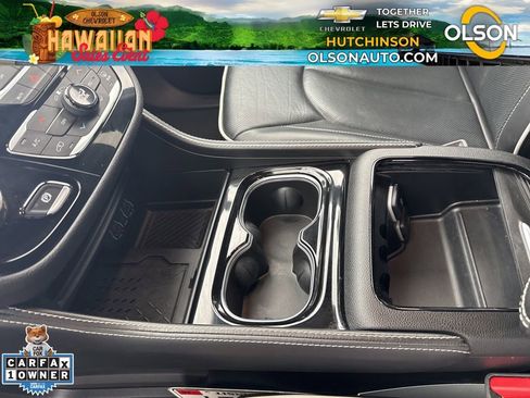 Used 2025 Chrysler Pacifica Limited image 22