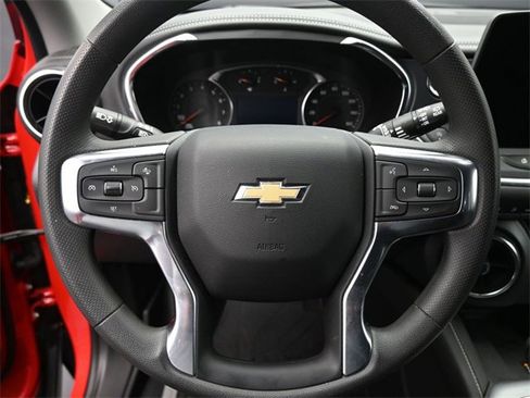 Used 2024 Chevrolet Blazer LT w/ Convenience Package image 12