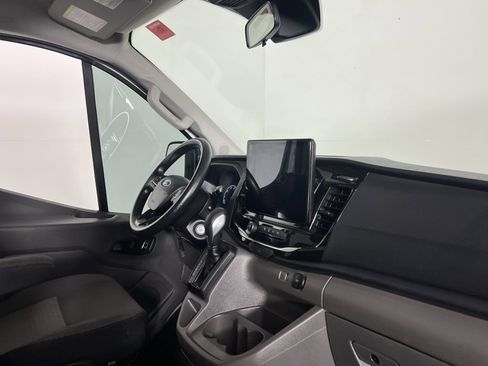 Used 2023 Ford Transit 350 XLT image 29