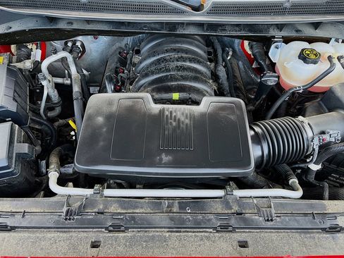 Used 2024 Chevrolet Silverado 1500 Custom Trail Boss w/ LPO, Dark Essentials Package image 28