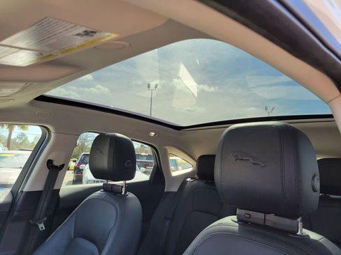 Used 2021 Jaguar E-PACE SE image 24