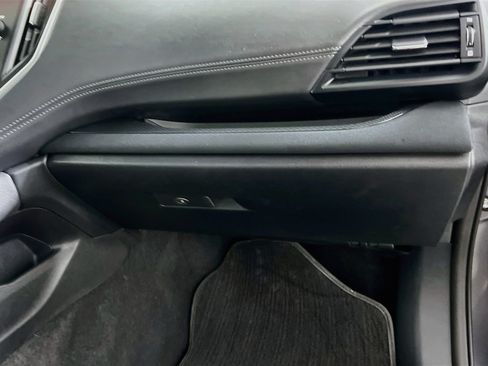 Used 2025 Subaru Legacy AWD/4WD image 32