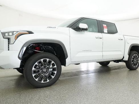 New 2026 Toyota Tundra Limited AWD/4WD image 44