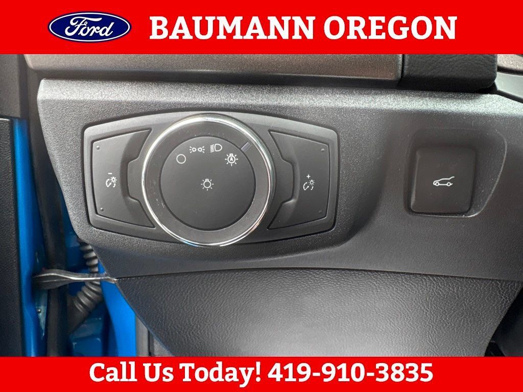 Used 2020 Ford Fusion SE FWD image 18