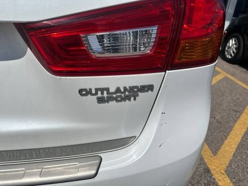 Used 2014 Mitsubishi Outlander Sport ES AWD/4WD image 7