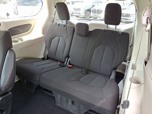 Certified 2023 Chrysler Voyager LX FWD image 10