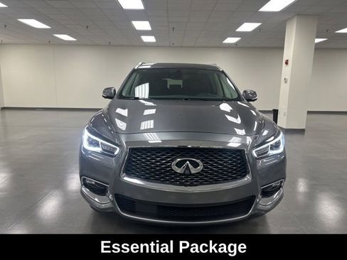 Used 2019 INFINITI QX60 Luxe w/ Essential Package AWD/4WD image 2