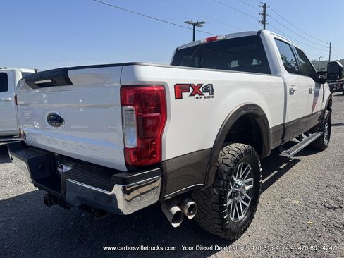 Used 2017 Ford F250 Lariat w/ Lariat Ultimate Package AWD/4WD image 9