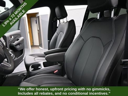 New 2026 Chrysler Voyager LX image 11