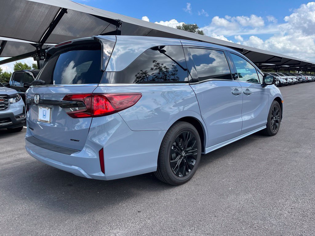 Used 2026 Honda Odyssey Sport-L image 4
