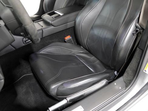 Used 2012 Aston Martin V12 Vantage Coupe image 82