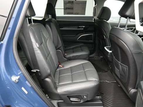 New 2025 Kia Telluride EX image 26