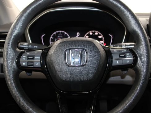 Used 2023 Honda Pilot LX image 34