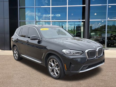 Used 2024 BMW X3 xDrive30i w/ Premium Package image 3