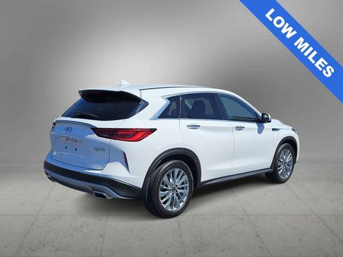 Used 2025 INFINITI QX50 Pure AWD/4WD image 8