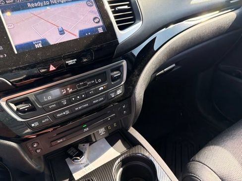 Used 2016 Honda Pilot Elite image 20
