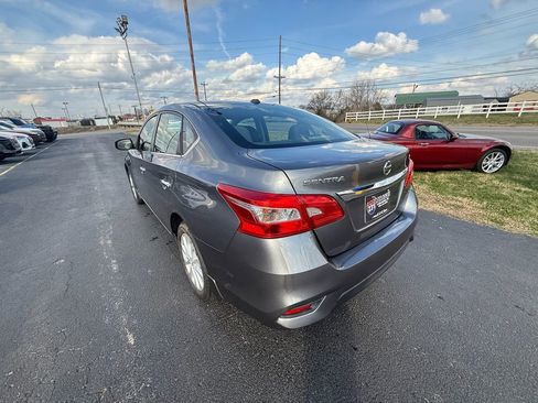 Used 2019 Nissan Sentra SV image 6
