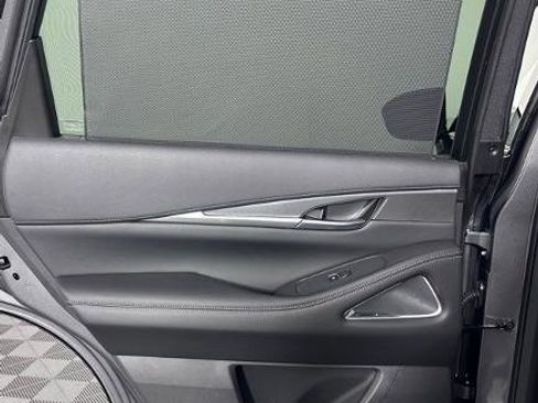 Certified 2025 INFINITI QX60 Luxe w/ Vision Package image 19